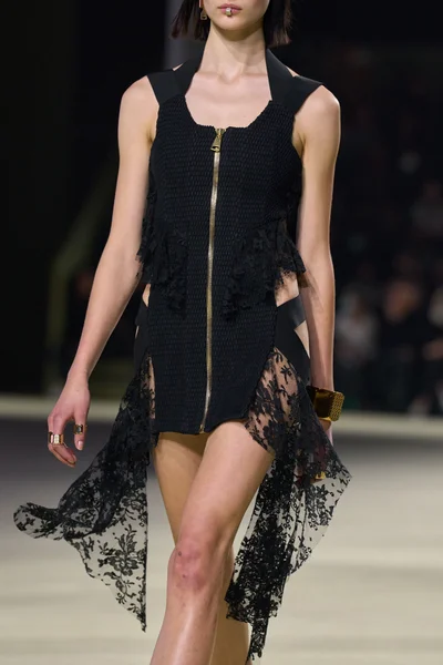 Look 175